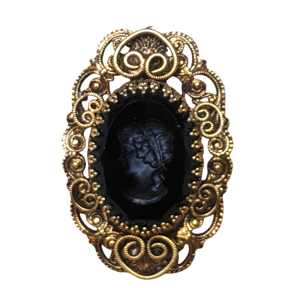 Victorin Era Black Stone Cameo Brooch Pendant Unique Young Girl Stone Engraved 65$